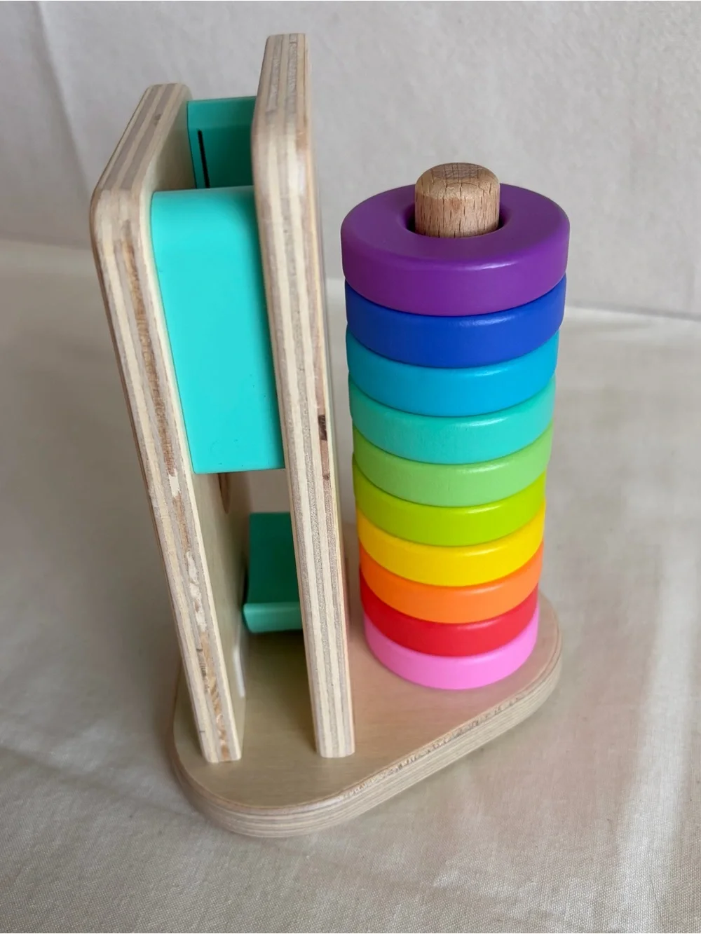 Lovevery Wooden Stack and Slot Montessori Baby Toddler toy